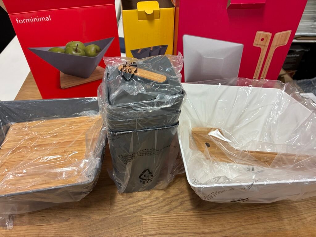 🇨🇭 Forminimal Kitchen Boards Forwarded from Switzerland to the USA