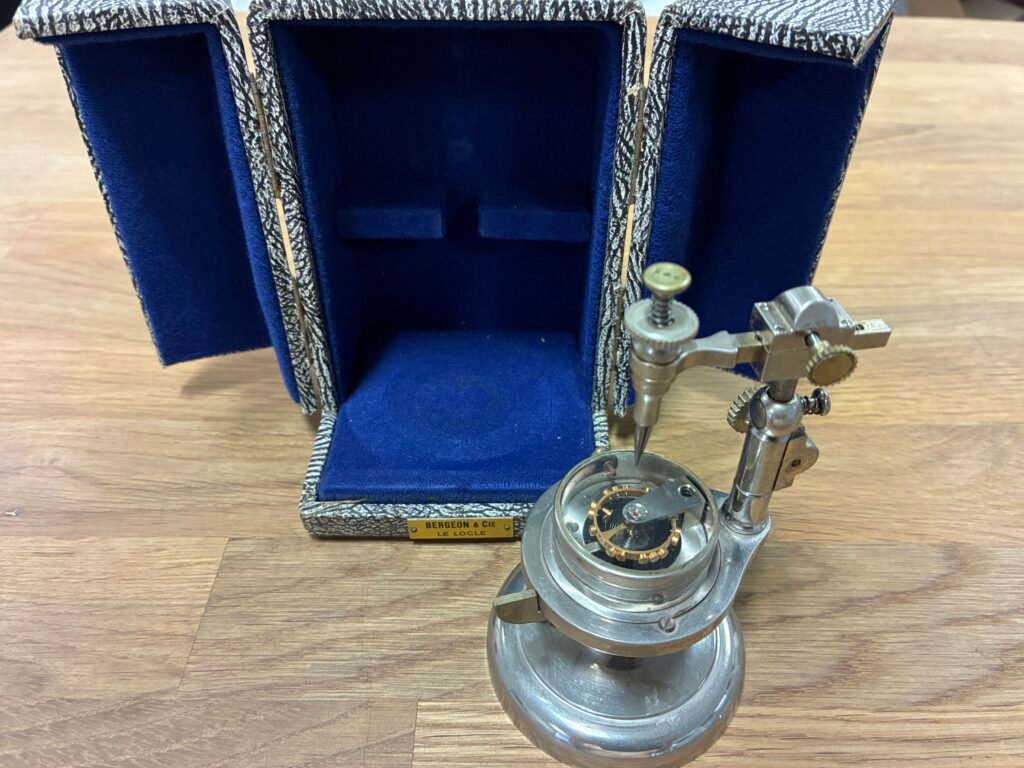 🇨🇭 Hodinářské nástroje Bergeon vyhrány ve švýcarské aukci a konsolidovaná zásilka do USA 🇺🇸