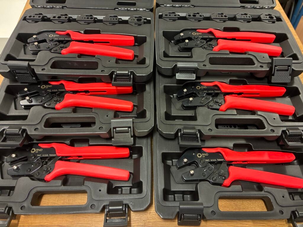 🇨🇭 Crimping Tool Kit Forwarded from Switzerland to Norway 🇳🇴 – Swiss Forwarding Service