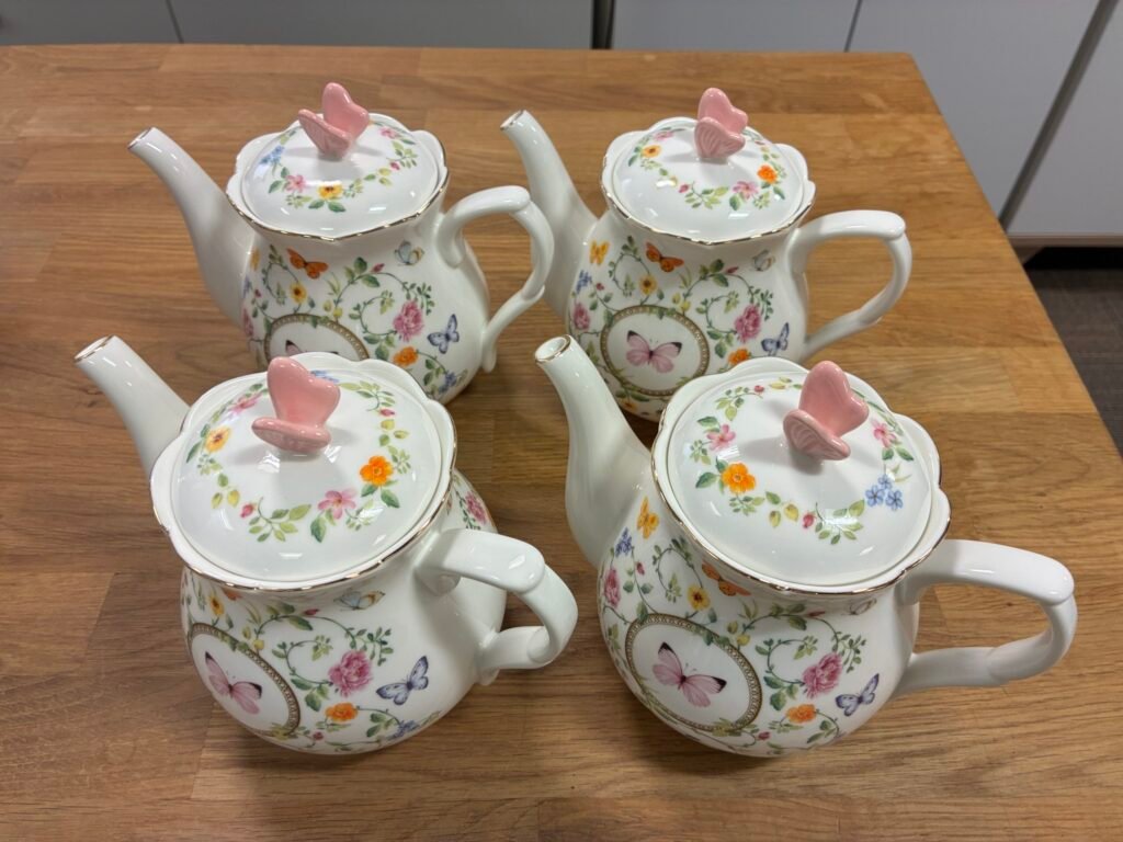 Easy Life Dancing Butterflies Teapots (4 Pieces) Successfully Forwarded to USA 🇺🇸