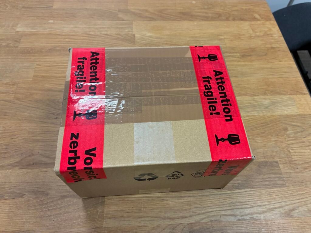 Samsung Galaxy Z Flip8 & Galaxy S26 High-Value Phones Securely Forwarded to UK 🇬🇧 4