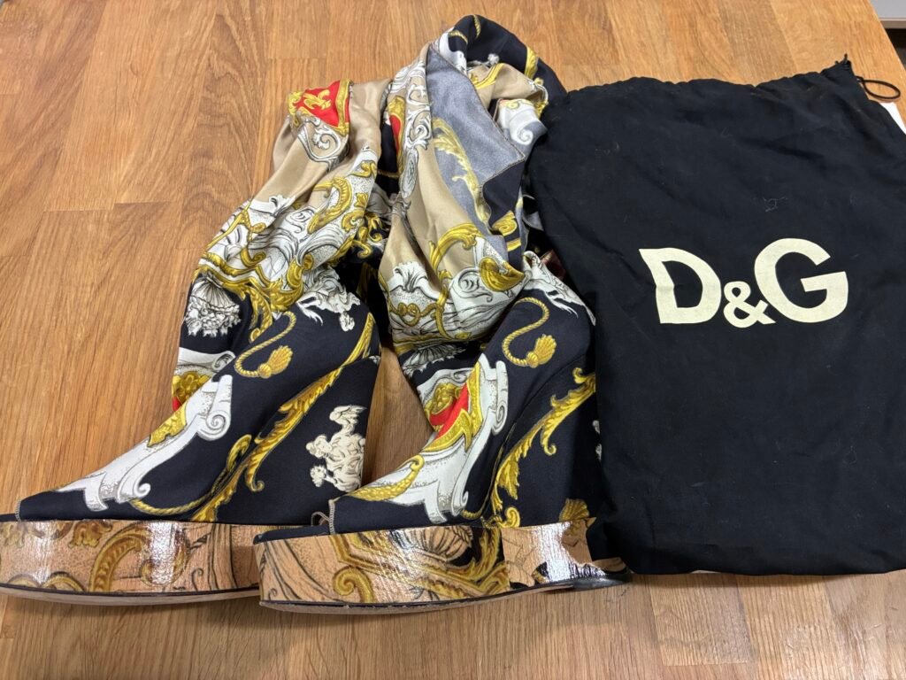 Dolce & Gabbana Silk Scarf Wedges Won on Ricardo.ch & Shipped to Israel 🇮🇱