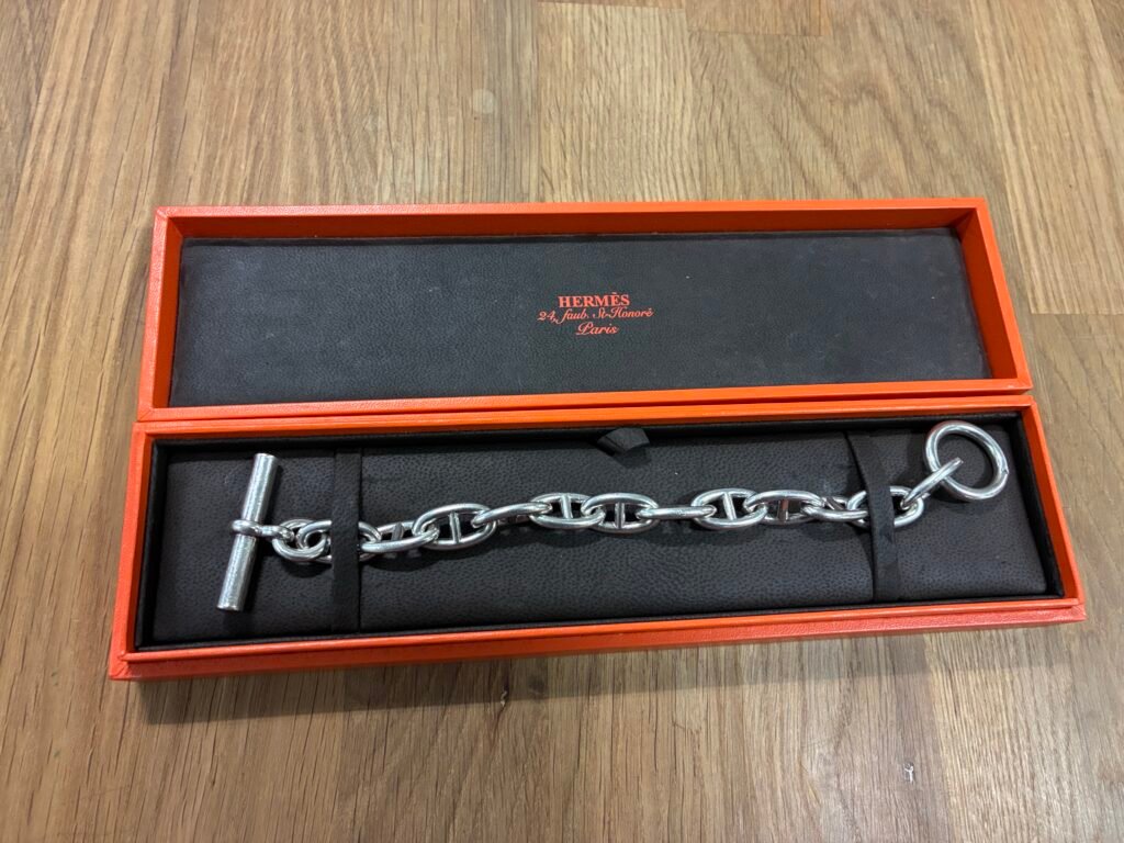 Hermès Chaîne d’Ancre – Won on Ricardo.ch & securely shipped to Japan 🇯🇵